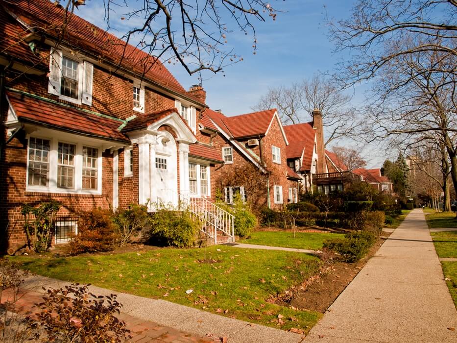 Neighborhood Guide to Forest Hills