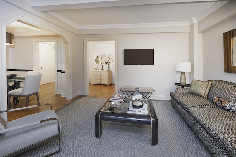 177 East 77th Street 3B, Upper East Side, Upper East Side, NYC - 2 Bedrooms  
1 Bathrooms  
5 Rooms - 
