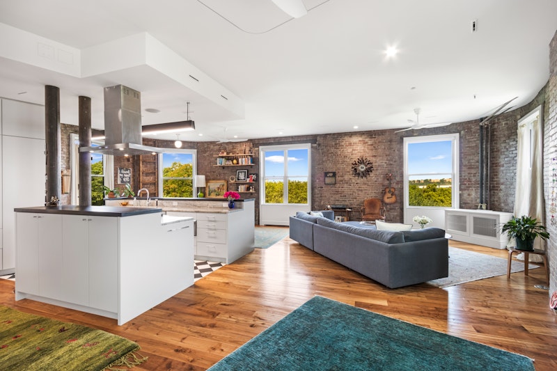 214 Riverside Drive 508/509, Upper West Side, Upper West Side, NYC - 1 Bedrooms  
2 Bathrooms  
4 Rooms - 